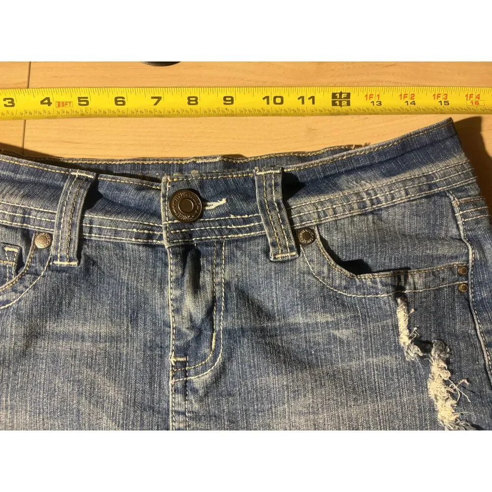 Hydraulic jean skirt